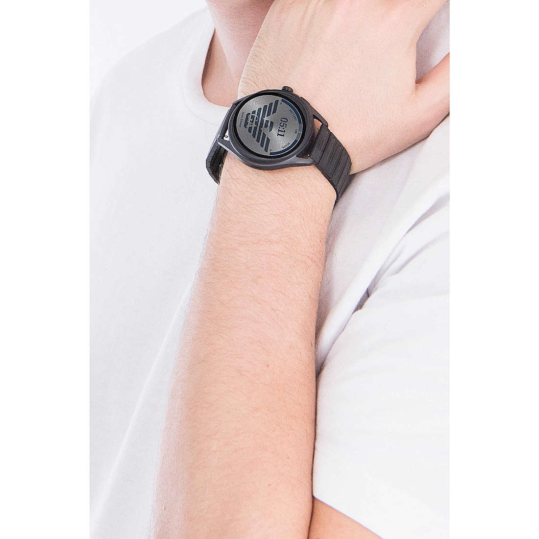 Emporio Armani Smartwatches man ART5029 wearing