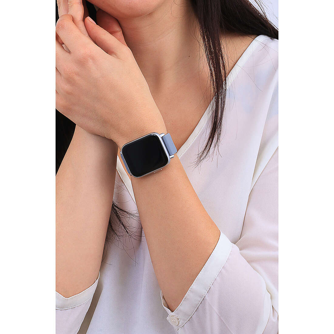 Breil Smartwatches SBT-1 woman EW0605 wearing