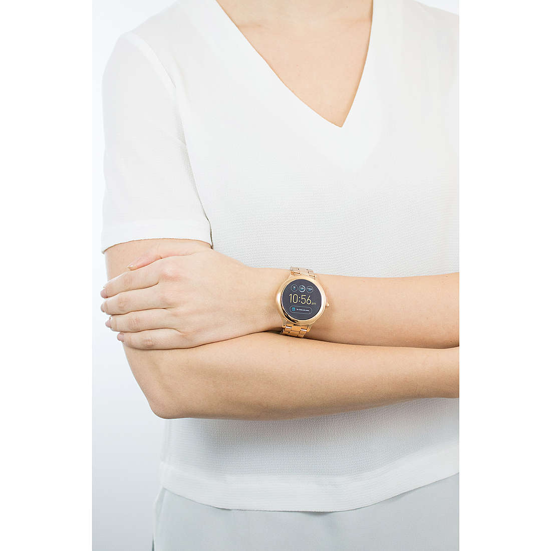Fossil Smartwatches Q Venture woman FTW6000 wearing