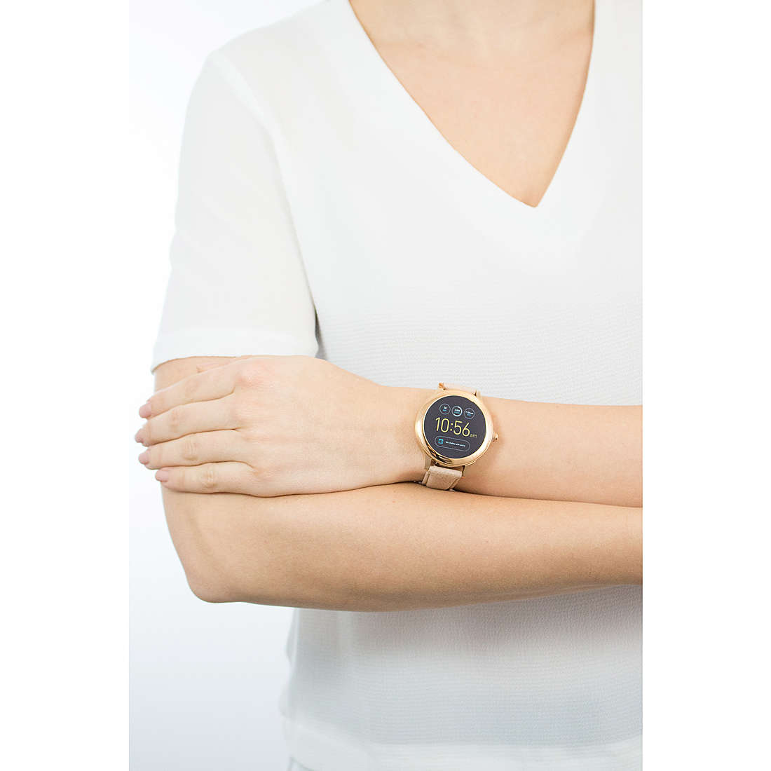 Fossil Smartwatches Q Venture woman FTW6005 wearing