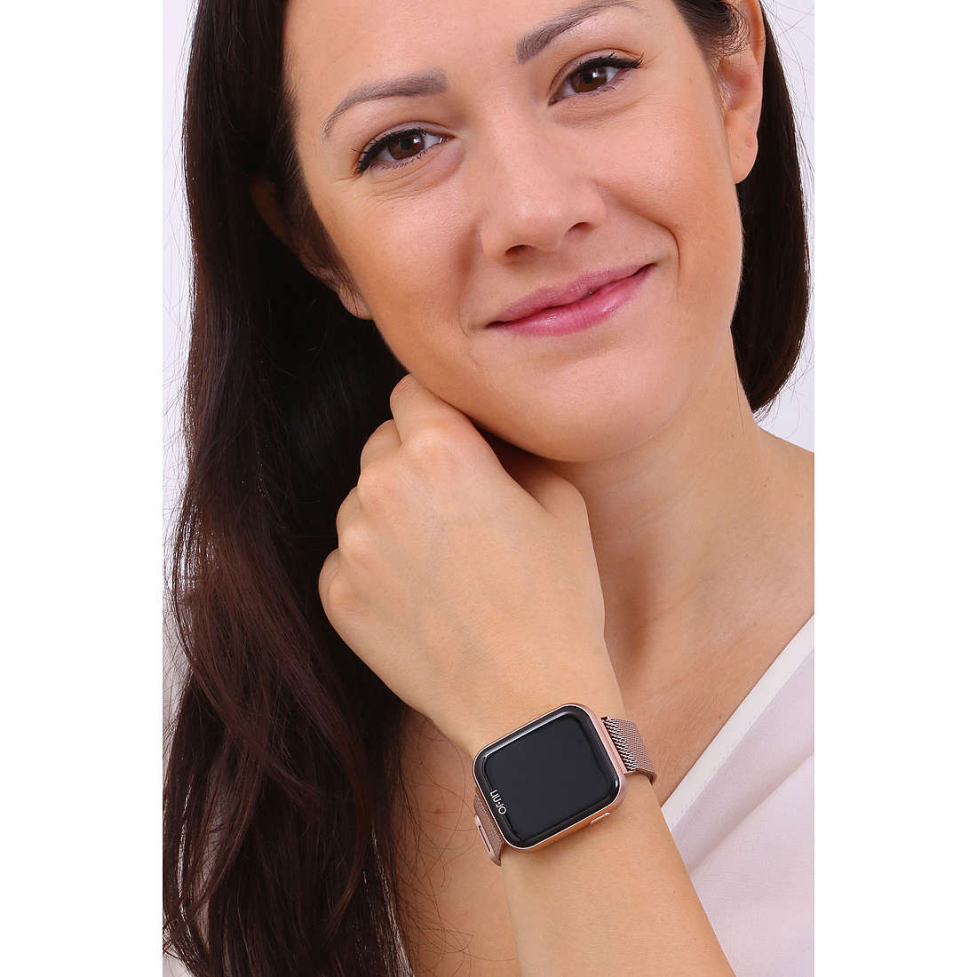 Liujo Smartwatches woman SWLJ054 wearing