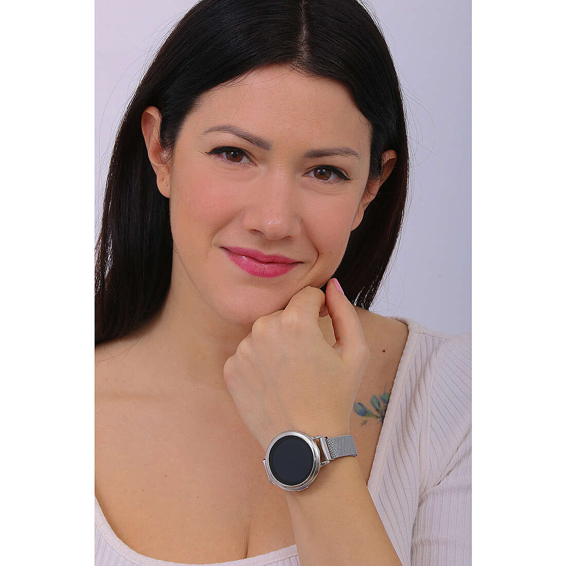 Liujo Smartwatches woman SWLJ055 wearing