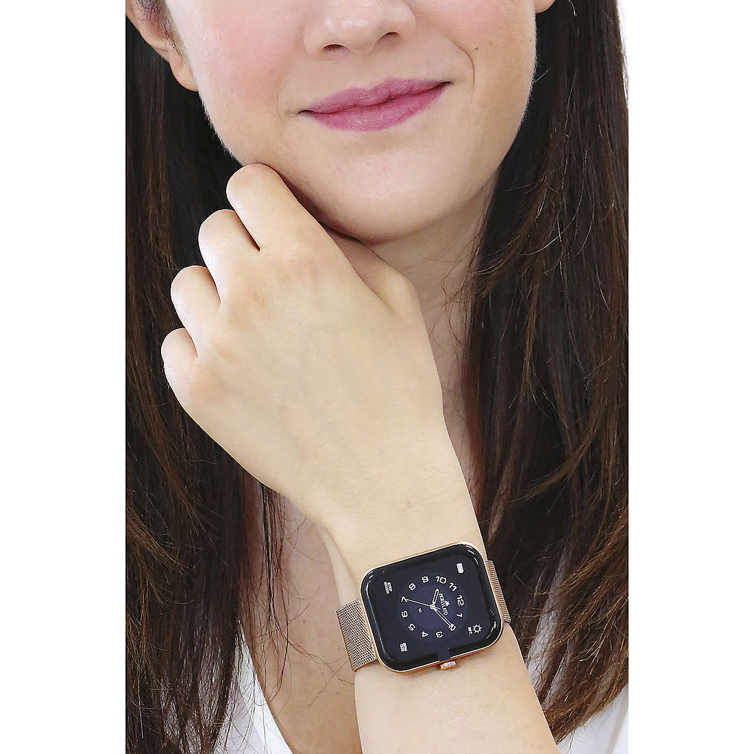 Morellato Smartwatches M-02 woman R0153167001 wearing